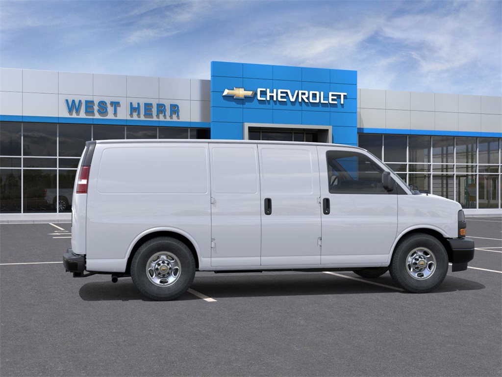 New 2026 Chevrolet Express 3500 Empty Cargo Van - photo 5