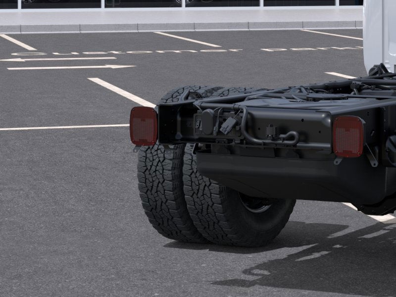 New 2026 Chevrolet Silverado 3500 Regular Cab Cab Chassis - photo 11