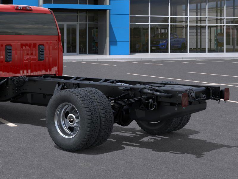 New 2026 Chevrolet Silverado 3500 Regular Cab Cab Chassis - photo 14