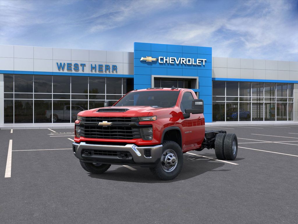 New 2026 Chevrolet Silverado 3500 Regular Cab Cab Chassis - photo 8