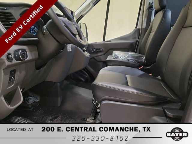 Used 2022 Ford E-Transit 350 - photo 2