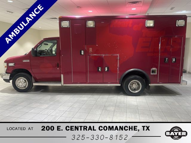 Used 2013 Ford E-450 - photo 2