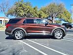 Used 2020 Ford Explorer XLT thumbnail 1