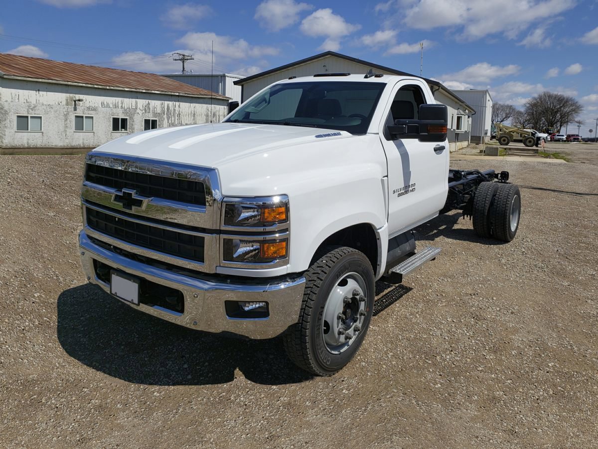 New 2023 Chevrolet Silverado 6500 - photo 1