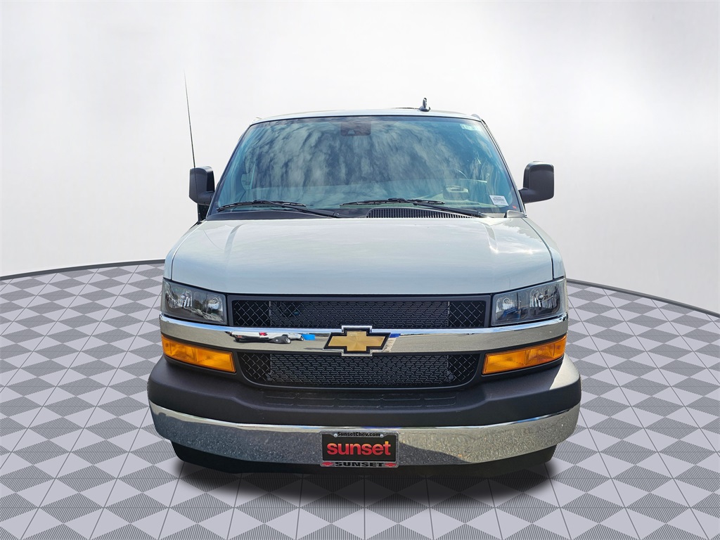 New 2025 Chevrolet Express 2500 - photo 2