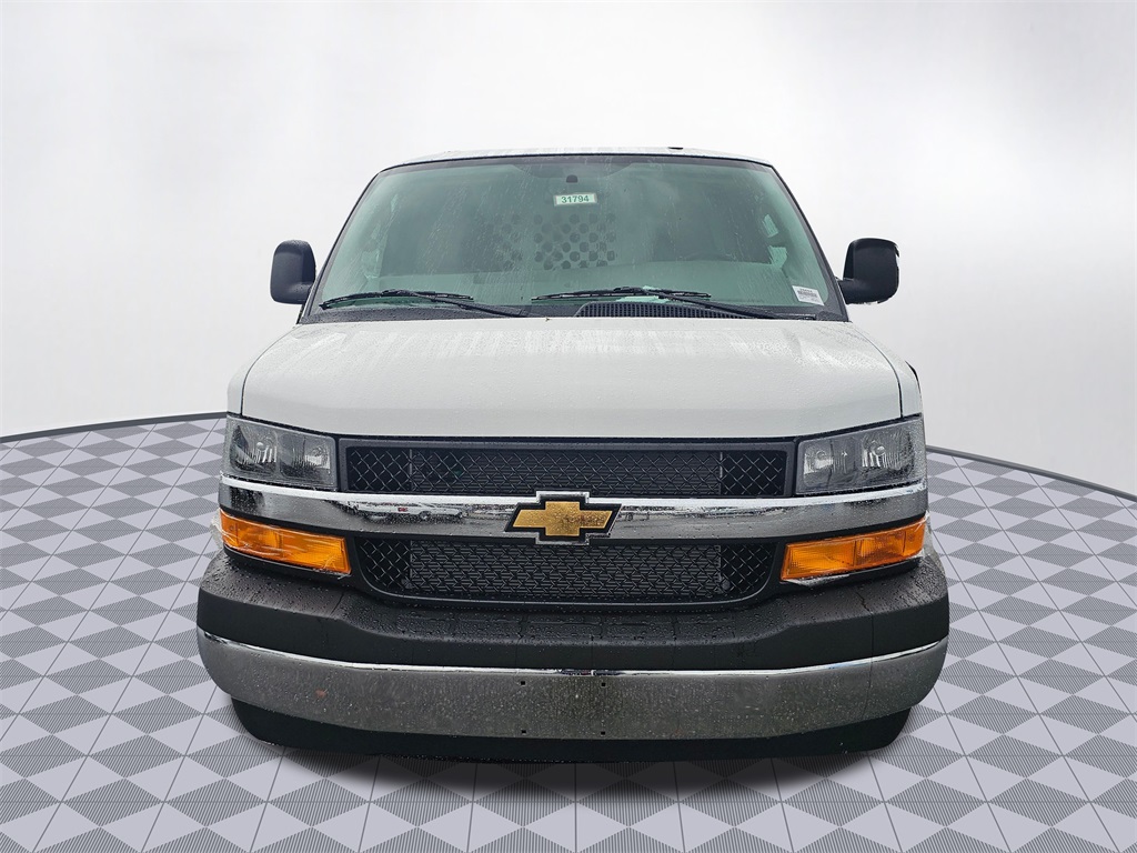 New 2025 Chevrolet Express 2500 Empty Cargo Van - photo 3