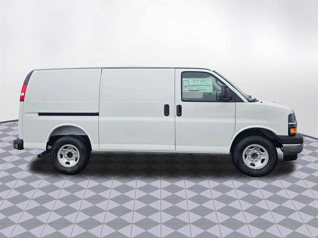 New 2025 Chevrolet Express 2500 Empty Cargo Van - photo 9
