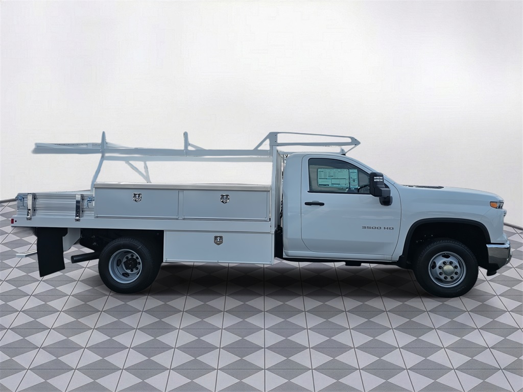 New 2026 Chevrolet Silverado 3500 Regular Cab Cab Chassis - photo 9
