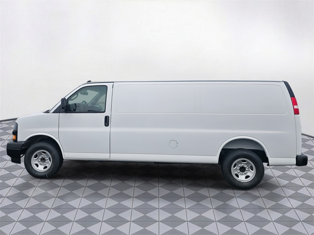 New 2025 Chevrolet Express 2500 Empty Cargo Van - photo 4