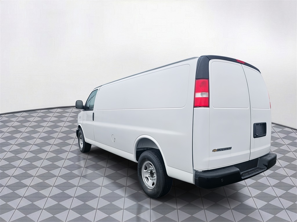 New 2025 Chevrolet Express 2500 Empty Cargo Van - photo 5