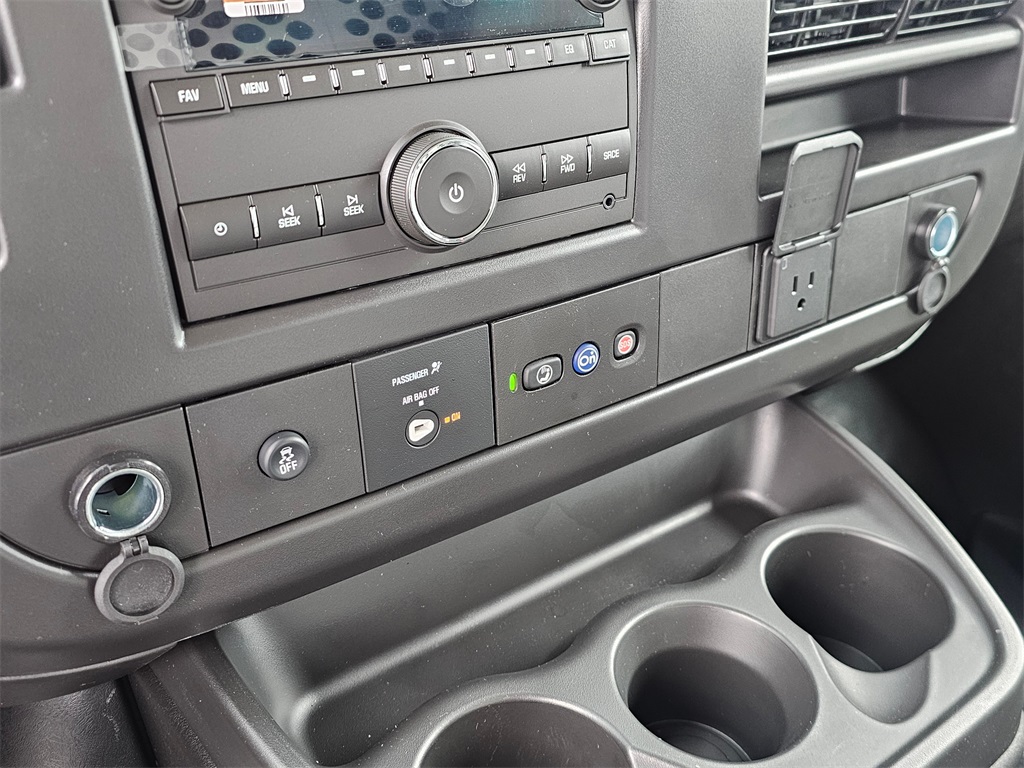 New 2025 Chevrolet Express 2500 Empty Cargo Van - photo 32