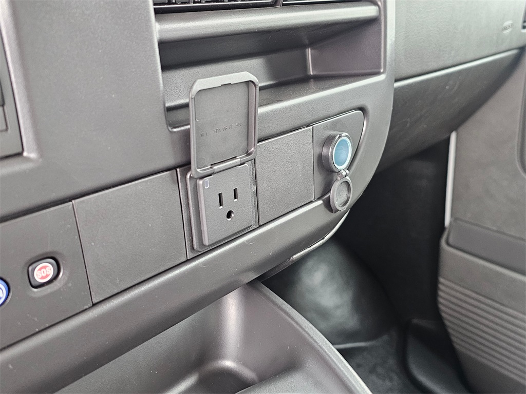 New 2025 Chevrolet Express 2500 Empty Cargo Van - photo 34
