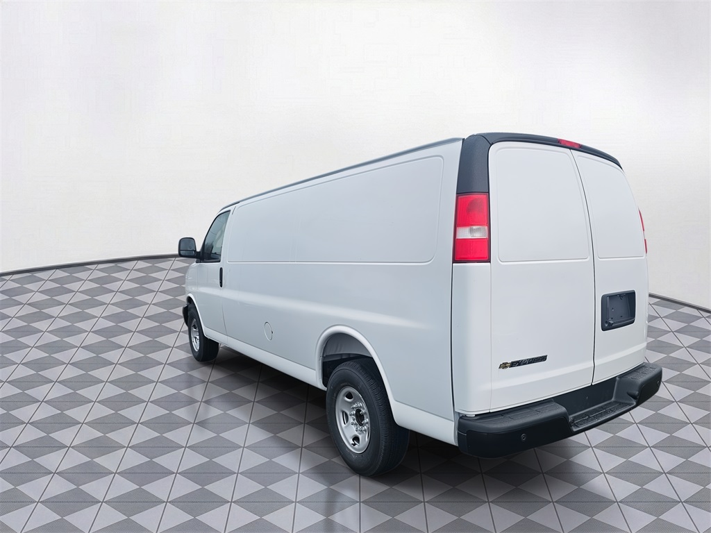 New 2025 Chevrolet Express 2500 Empty Cargo Van - photo 5