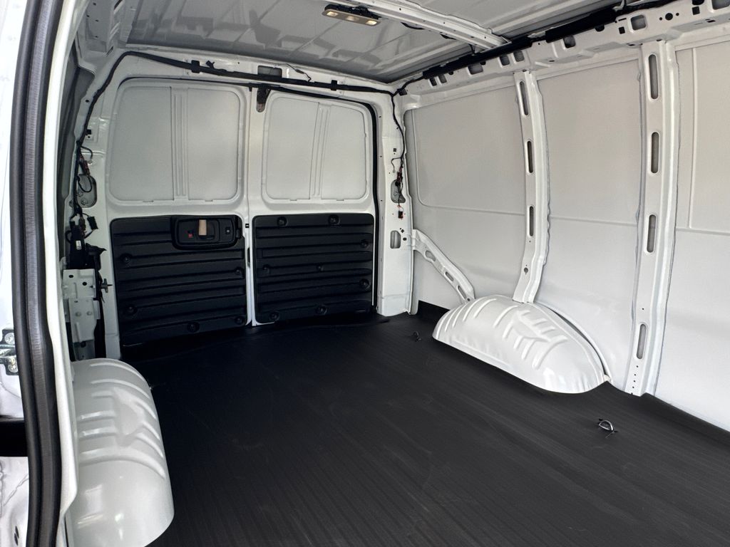 New 2026 Chevrolet Express 2500 Empty Cargo Van - photo 10