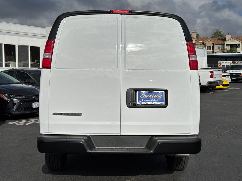 New 2026 Chevrolet Express 2500 Empty Cargo Van - photo 6