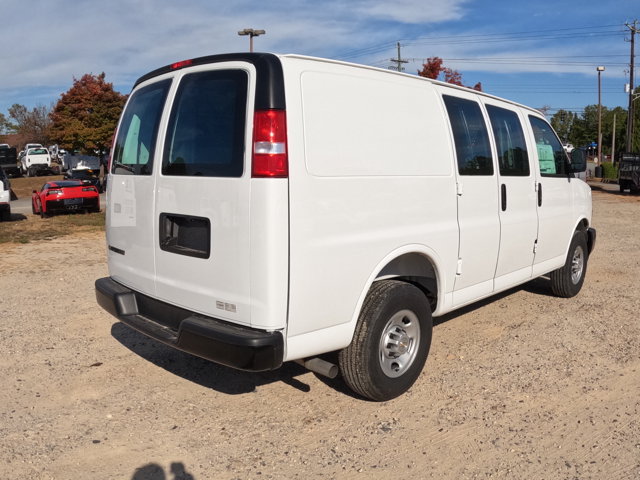 New 2025 Chevrolet Express 2500 Empty Cargo Van - photo 5