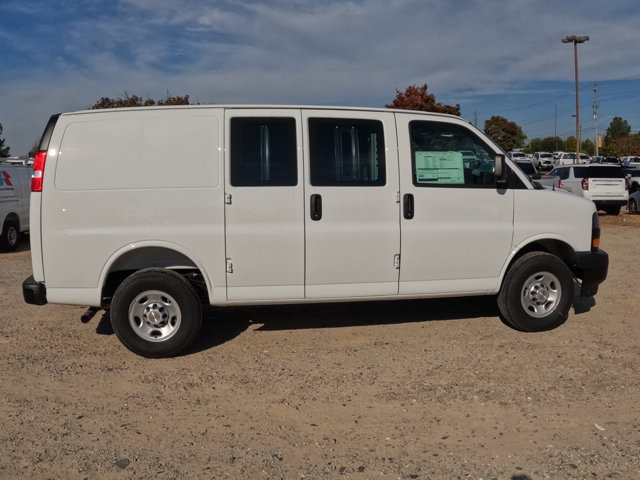 New 2025 Chevrolet Express 2500 Empty Cargo Van - photo 6