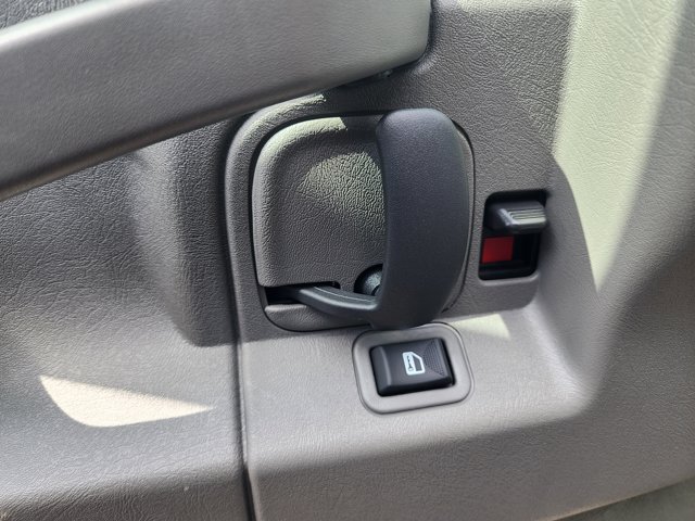 New 2025 Chevrolet Express 2500 Empty Cargo Van - photo 3
