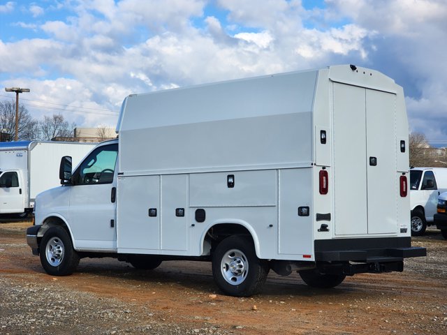 New 2025 Chevrolet Express 3500 Cutaway - photo 18