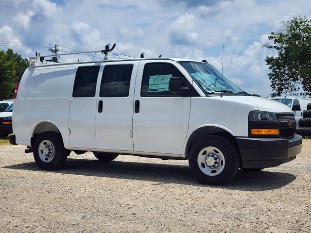 New 2025 Chevrolet Express 2500 - photo 1