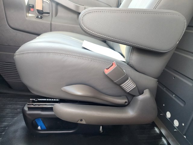 New 2025 Chevrolet Express 2500 - photo 2