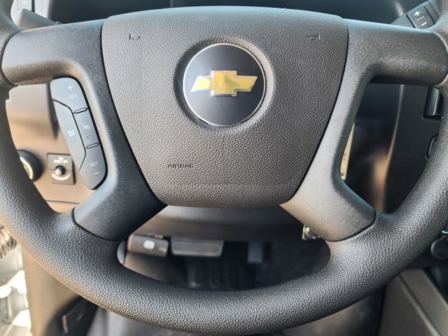 New 2025 Chevrolet Express 2500 Empty Cargo Van - photo 4