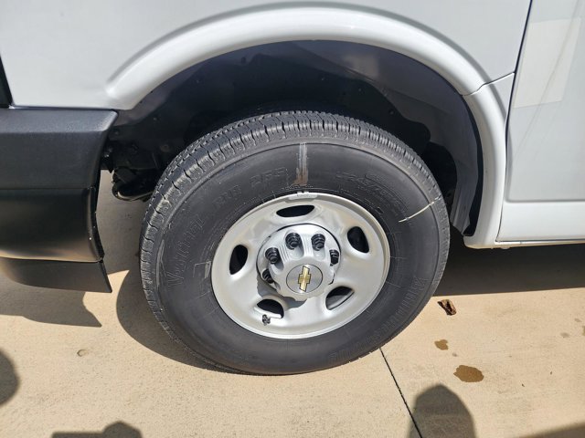 New 2025 Chevrolet Express 2500 Empty Cargo Van - photo 16