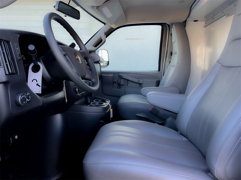 New 2025 Chevrolet Express 3500 Cutaway - photo 40