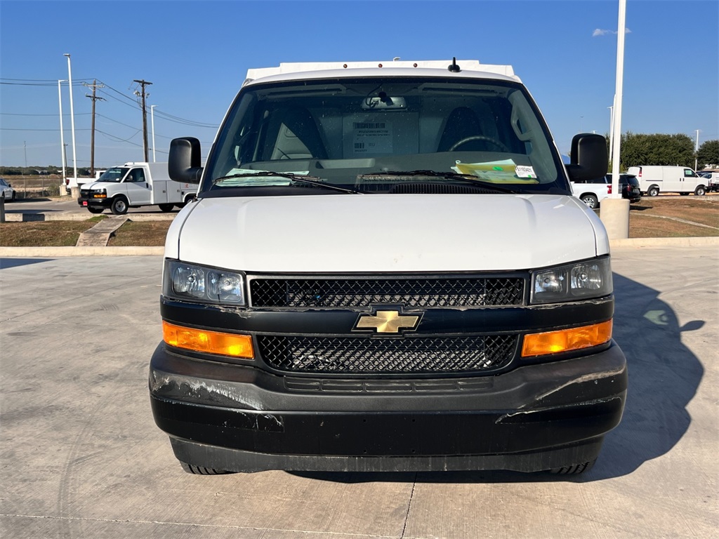 New 2025 Chevrolet Express 3500 Cutaway - photo 24