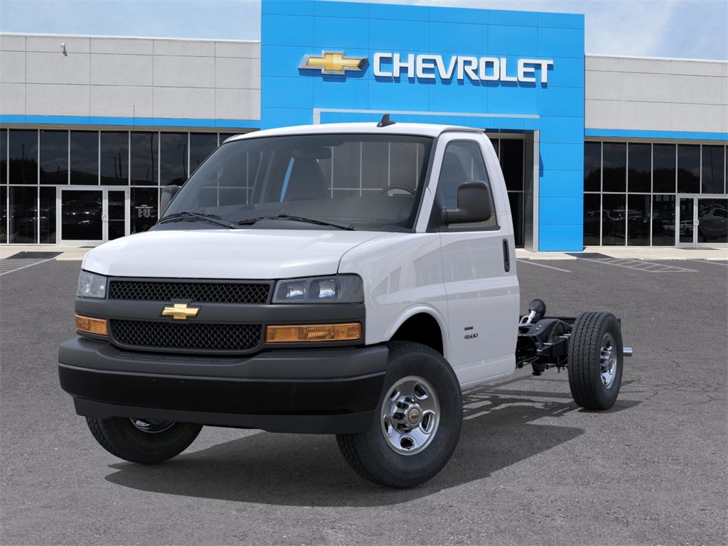 New 2025 Chevrolet Express 3500 Cutaway - photo 6