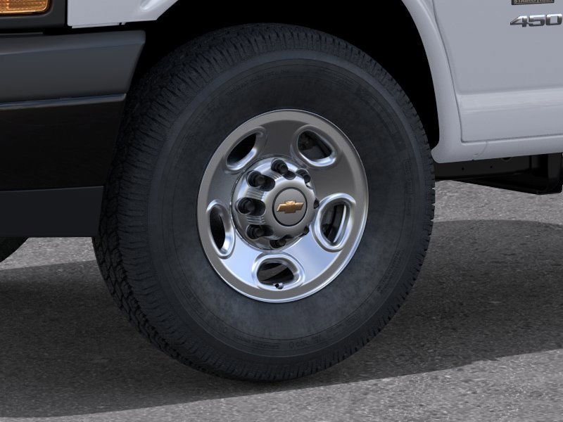 New 2025 Chevrolet Express 3500 Cutaway - photo 9