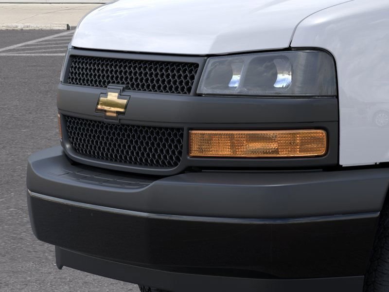 New 2025 Chevrolet Express 3500 Cutaway - photo 13
