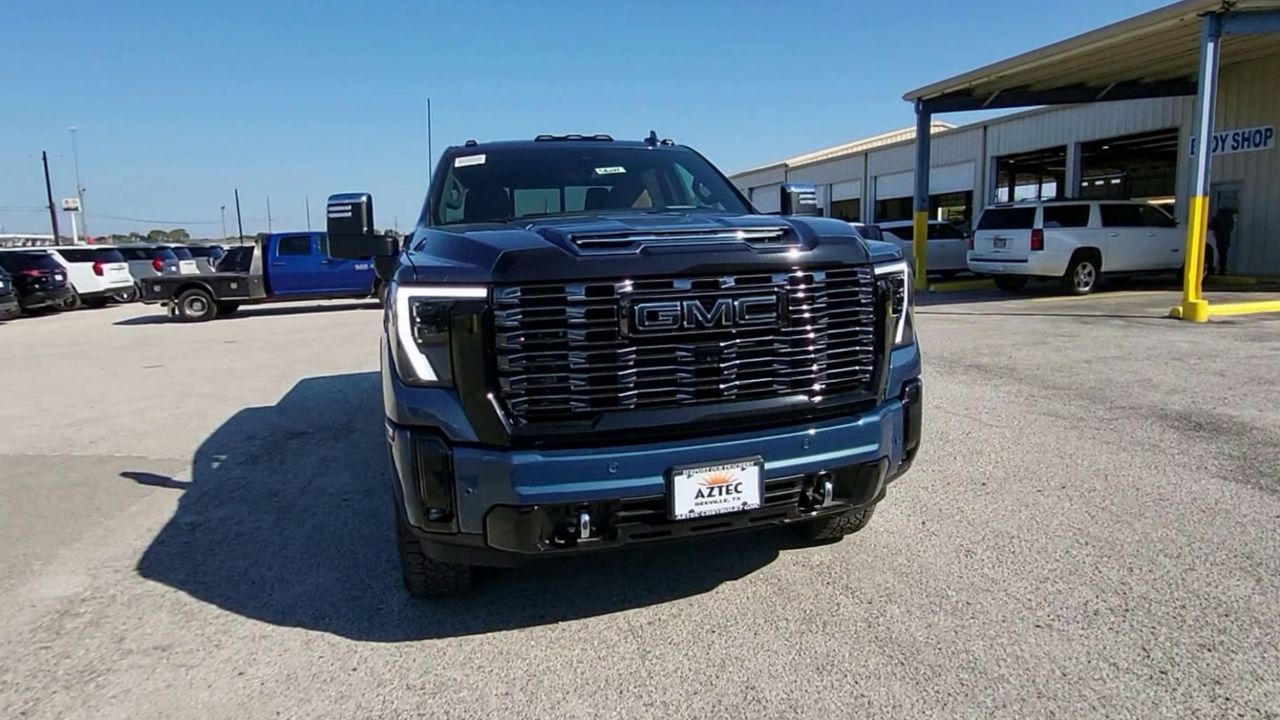 New 2025 GMC Sierra 2500 - photo 2