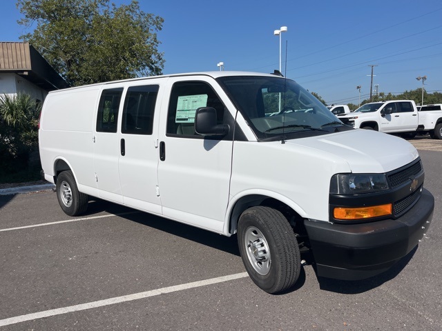New 2025 Chevrolet Express 2500 Empty Cargo Van - photo 9