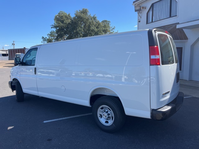 New 2025 Chevrolet Express 2500 Empty Cargo Van - photo 4