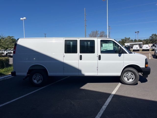 New 2025 Chevrolet Express 2500 Empty Cargo Van - photo 8
