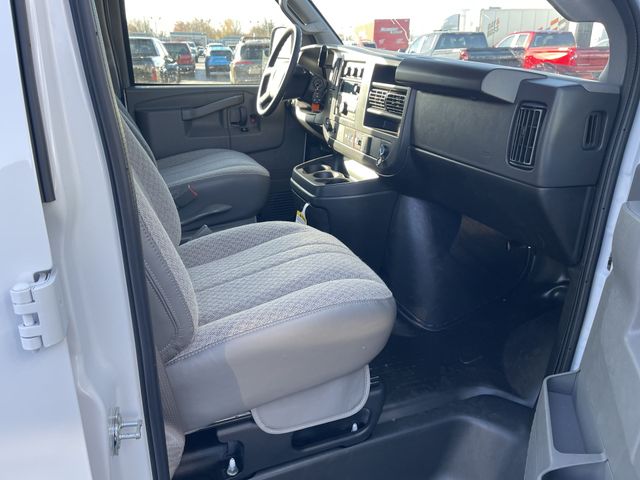 New 2025 Chevrolet Express 3500 Empty Cargo Van - photo 23