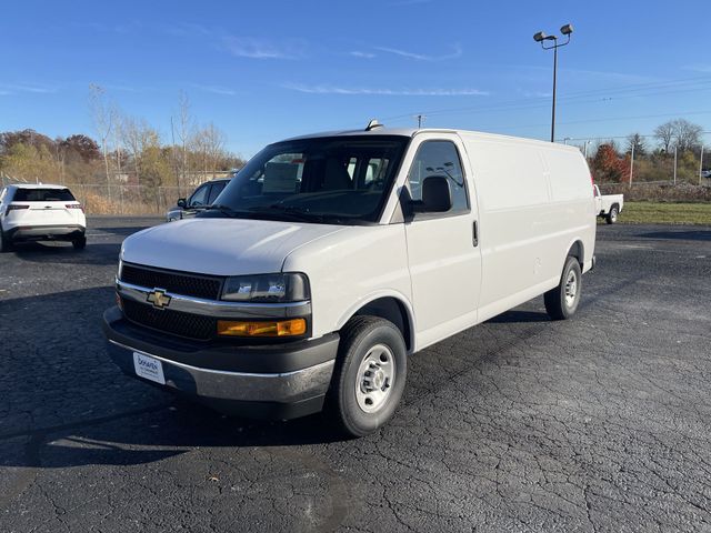 New 2025 Chevrolet Express 3500 Empty Cargo Van - photo 3