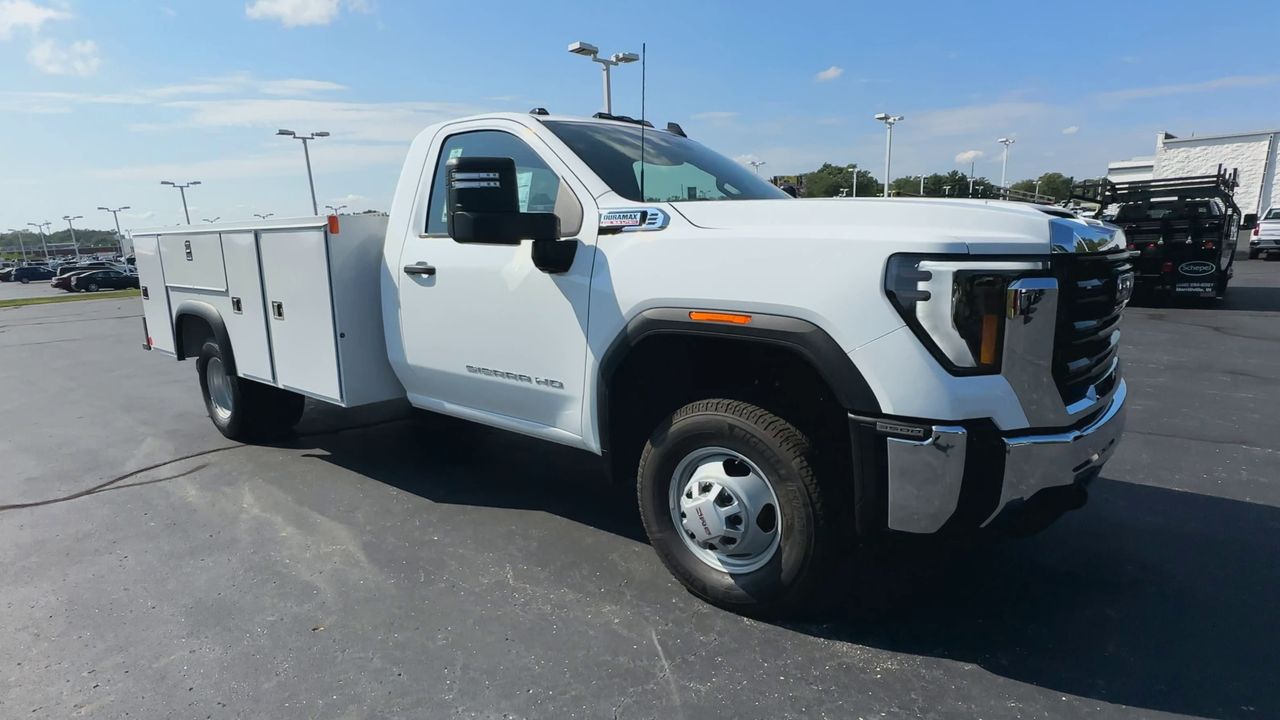 New 2025 GMC Sierra 3500 - photo 2