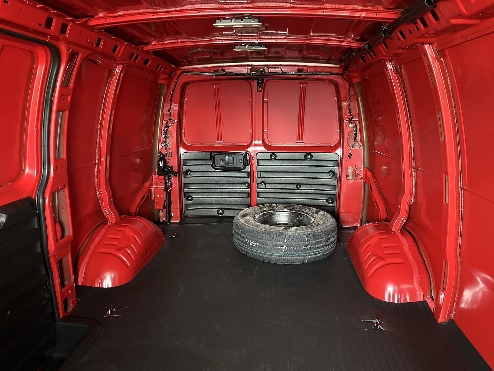 New 2026 GMC Savana 2500 Empty Cargo Van - photo 22