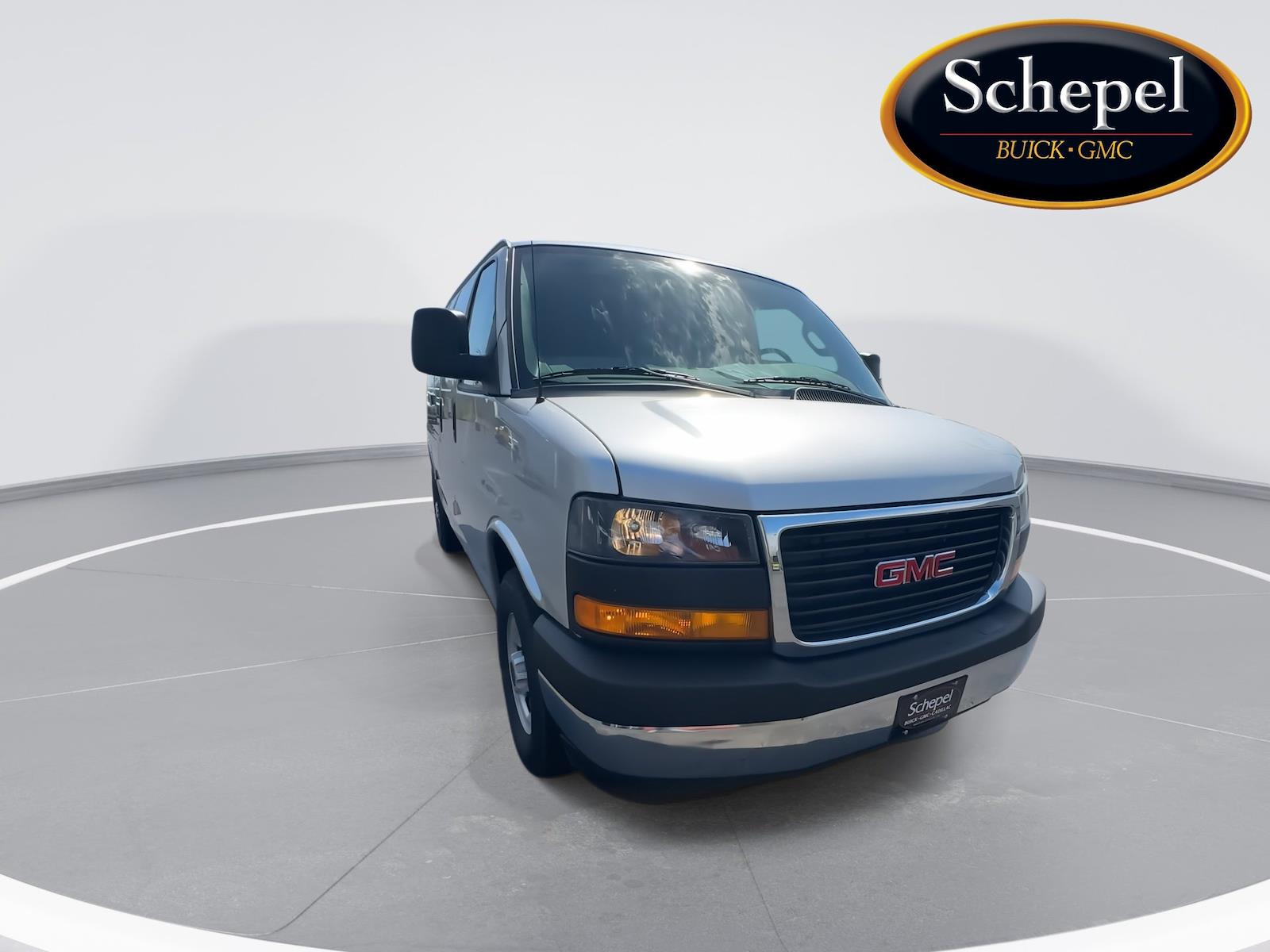 New 2026 GMC Savana 2500 - photo 2
