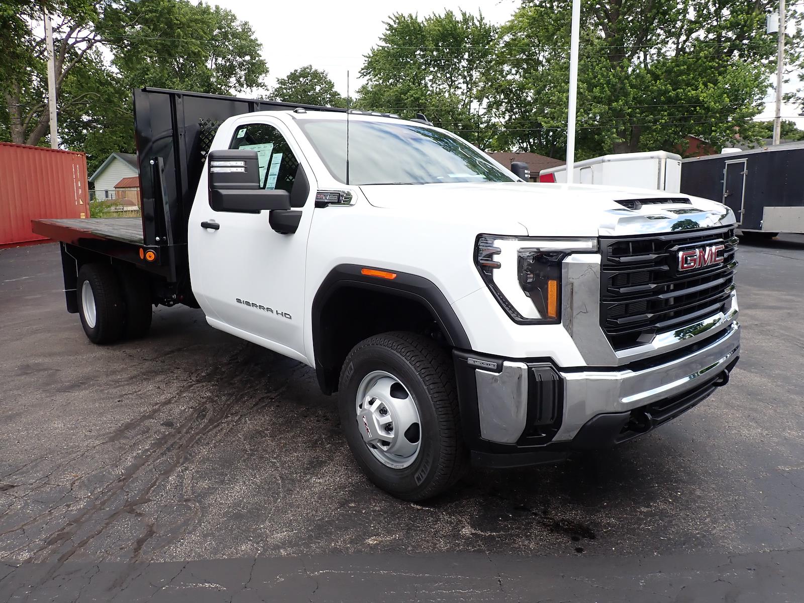 New 2026 GMC Sierra 3500 - photo 2