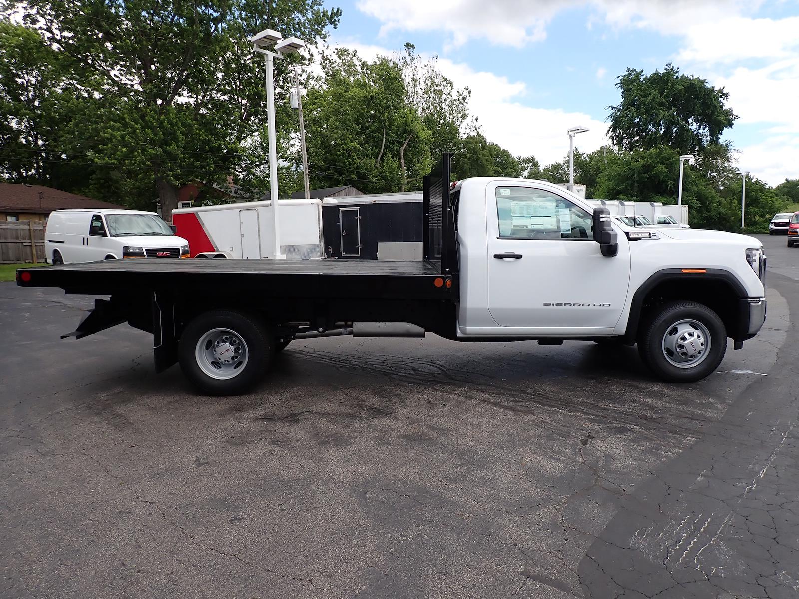New 2026 GMC Sierra 3500 Regular Cab Cab Chassis - photo 11