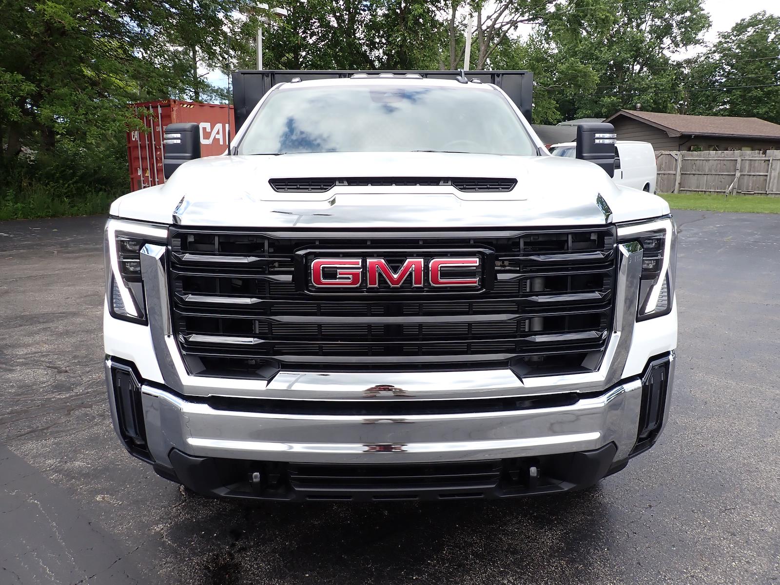 New 2026 GMC Sierra 3500 Regular Cab Cab Chassis - photo 3