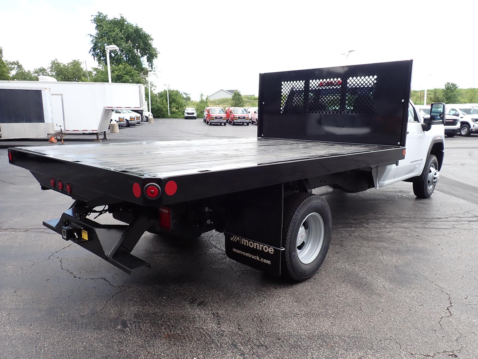 New 2026 GMC Sierra 3500 Regular Cab Cab Chassis - photo 10