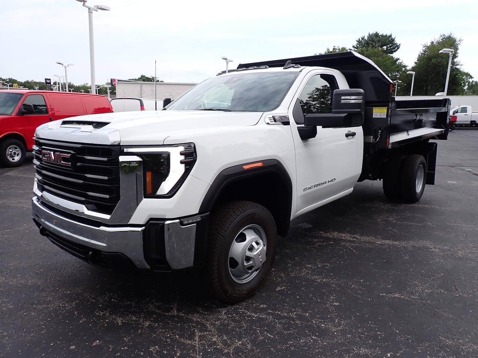 New 2026 GMC Sierra 3500 Regular Cab Cab Chassis - photo 4