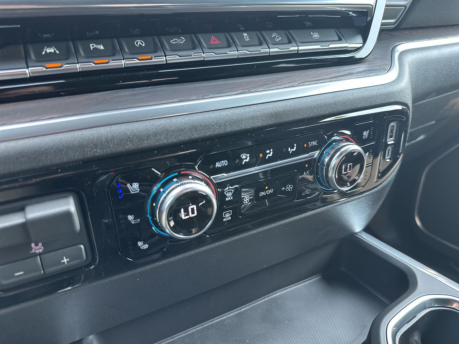 New 2026 GMC Sierra 1500 SLT Crew Cab - photo 17