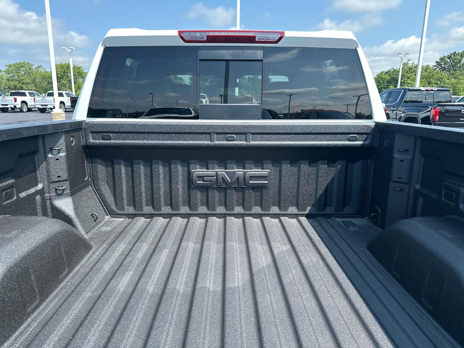 New 2026 GMC Sierra 1500 SLT Crew Cab - photo 23