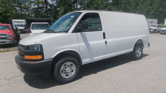 New 2025 Chevrolet Express 2500 Empty Cargo Van - photo 4