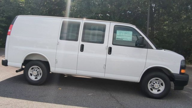 New 2025 Chevrolet Express 2500 Empty Cargo Van - photo 9